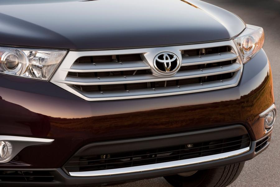  Toyota Highlander 2011 года  (фото 58 из 108)